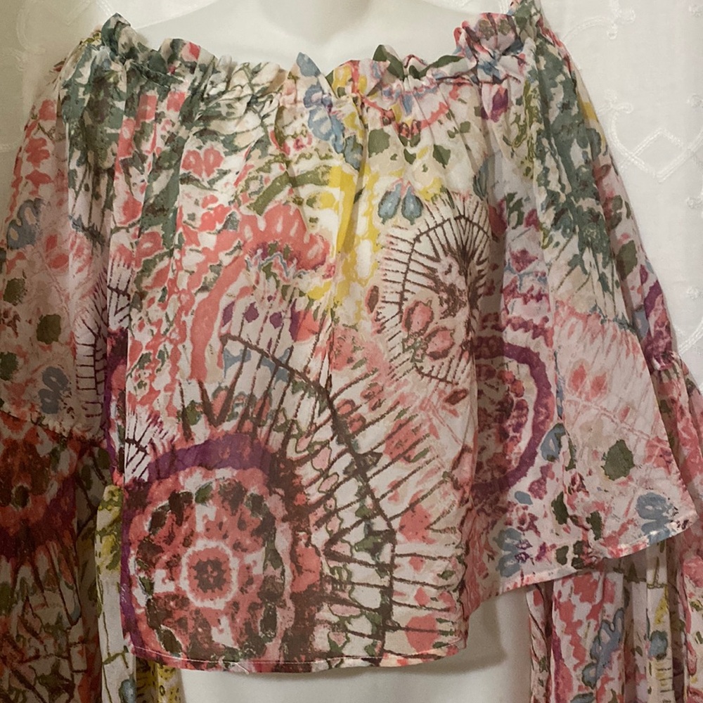 Festival Style Crop Blouse with Bell Sleeves - Picture 7 of 9
